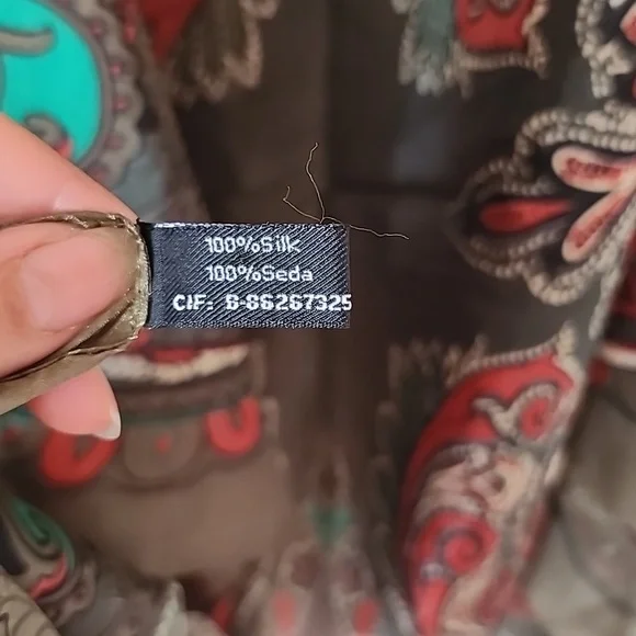 100% silk women scarf - Picture 3 of 3